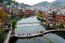 广汉长沙旅游攻略(长沙旅游攻略景点必去二日游)