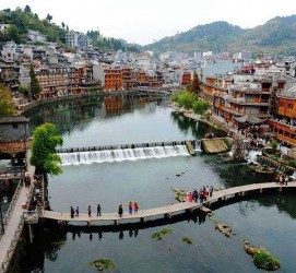 广汉长沙旅游攻略(长沙旅游攻略景点必去二日游)