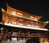 广汉长沙旅游攻略(长沙旅游攻略景点必去长沙美食街)