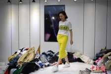 广汉兼职模特试衣服(兼职做试衣模特好吗)