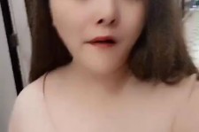 广汉美院系花兼职死商务模特(美院系花兼职商务模特第2部一边看球一边玩)