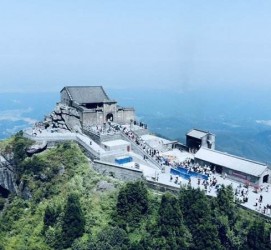 广汉湖南旅游攻略(武汉到湖南旅游攻略)