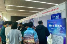 广汉北京伴游招聘 北京各大高校恢复线下招聘会，今年有什么不一样？记者探访