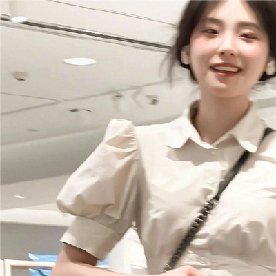 广汉高端纯出女孩雇用(高端名媛定造)奢华游艇豪侈生活月入50W