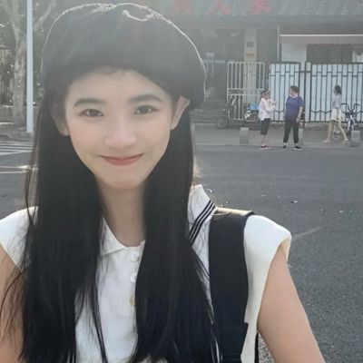 广汉商务伴游带客户去看海豚表演