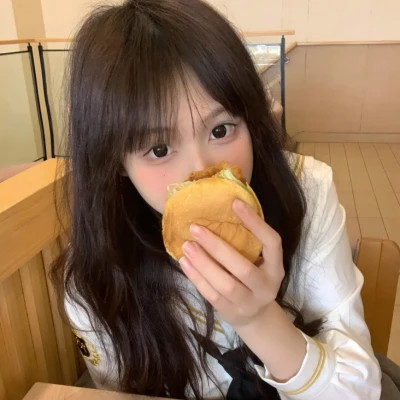 广汉伴游女生李心怡的资料