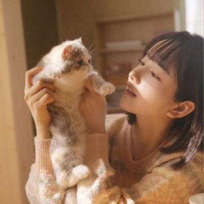 广汉伴游女生邓珊珊的资料