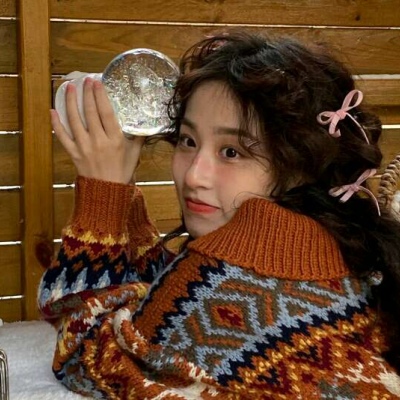 广汉伴游女生郑晓涵的资料