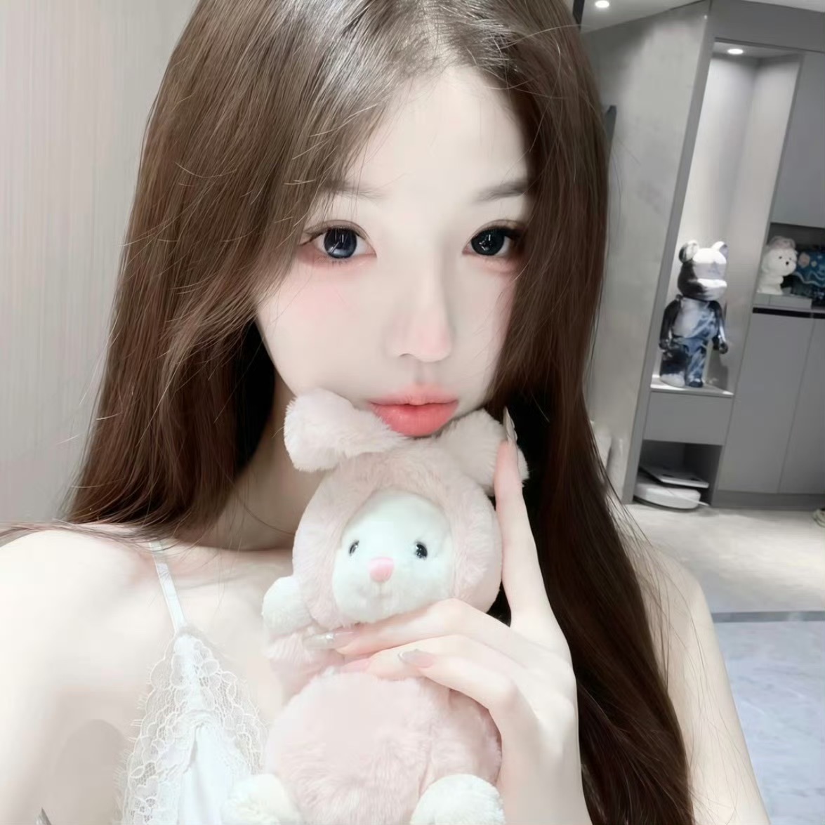 广汉伴游女生朱珠的资料