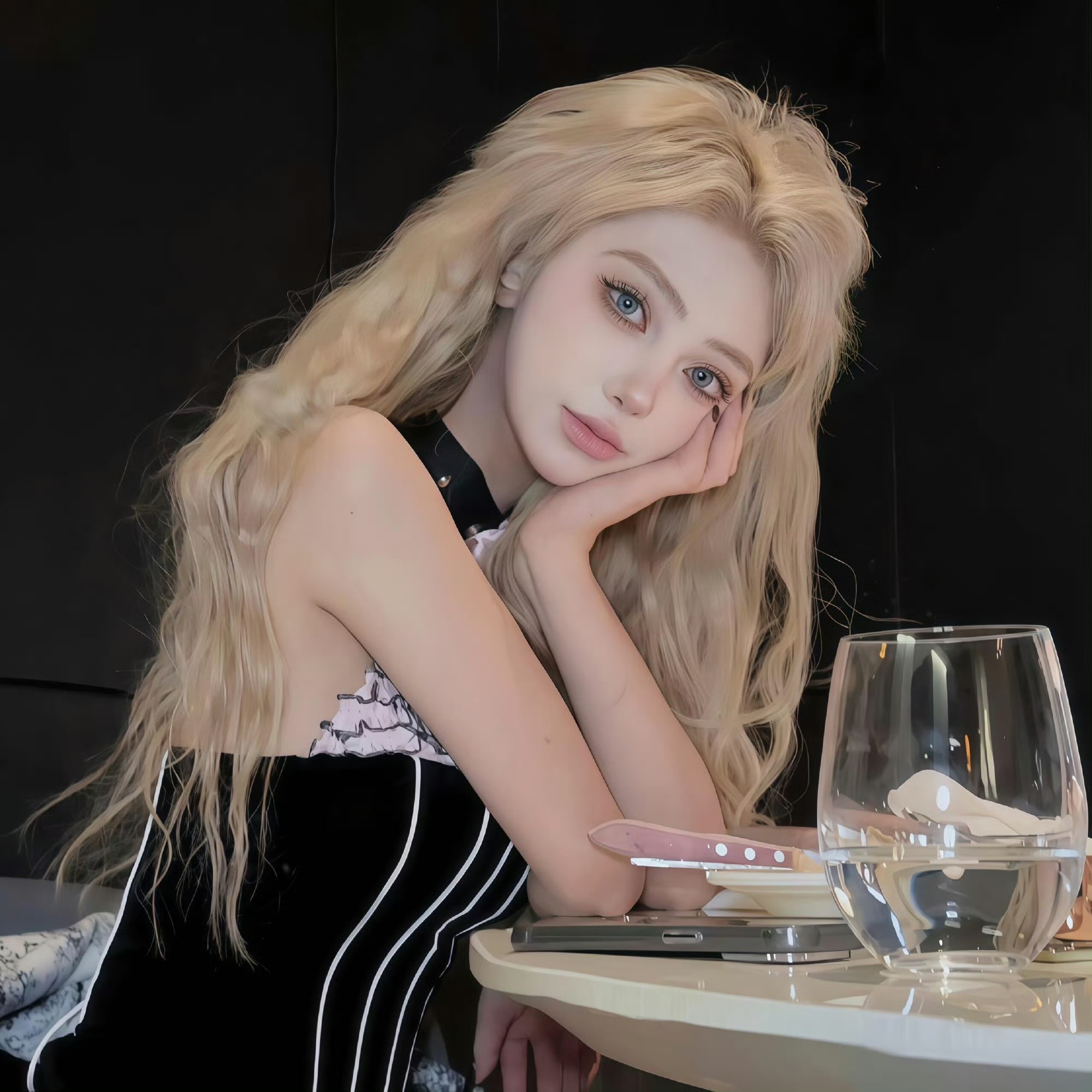 广汉伴游女生晨露的资料