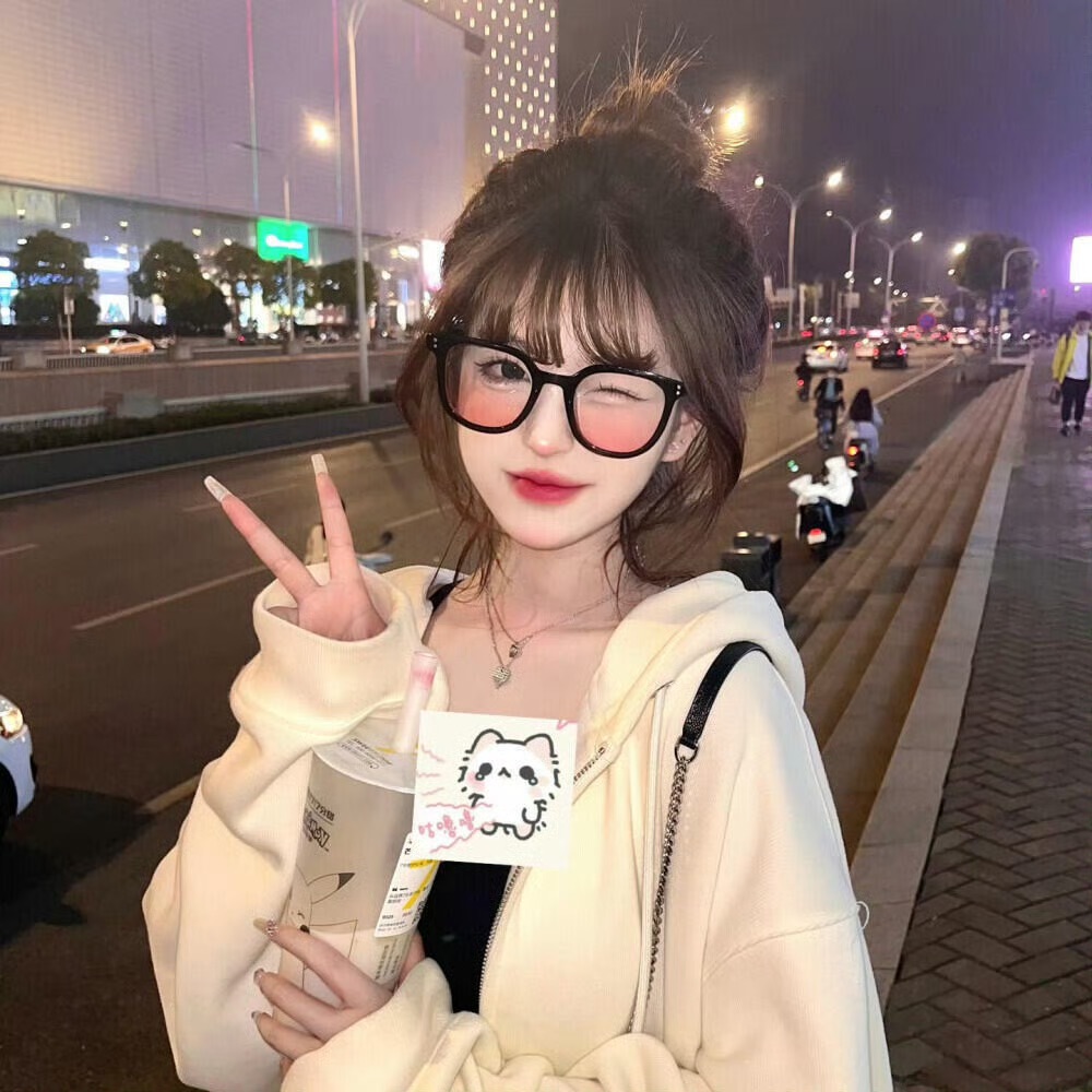 广汉伴游女生KIKI的资料