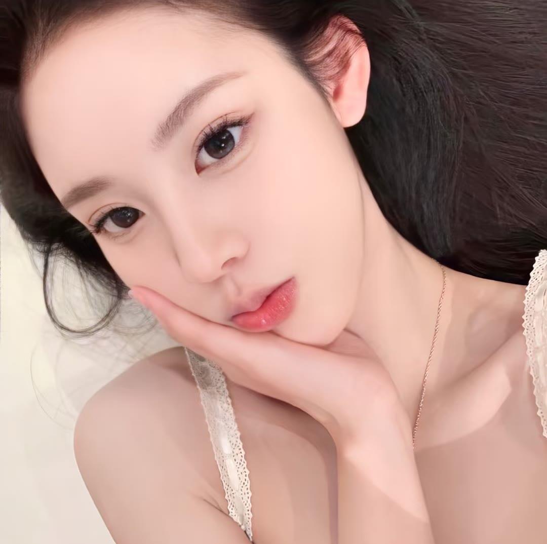广汉伴游女生佛白易的资料