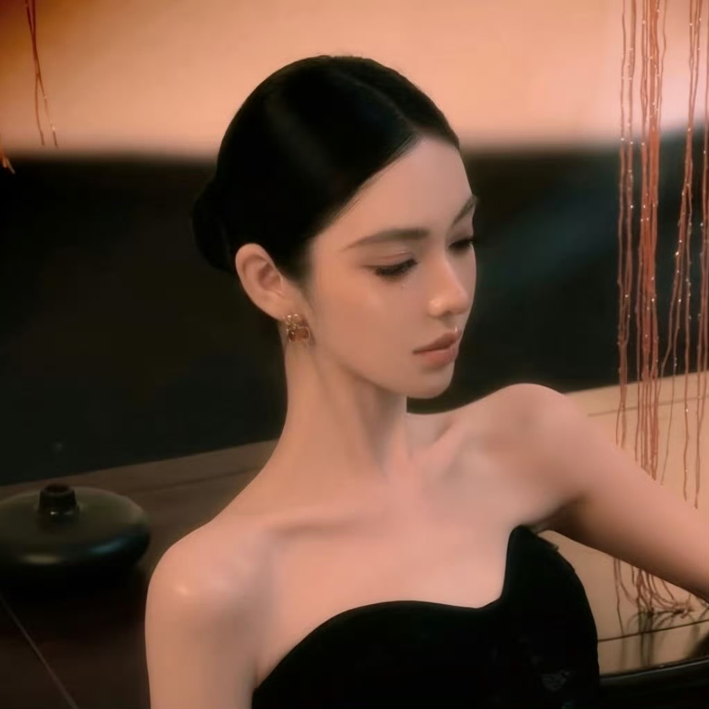 广汉伴游女生 | Emily的资料